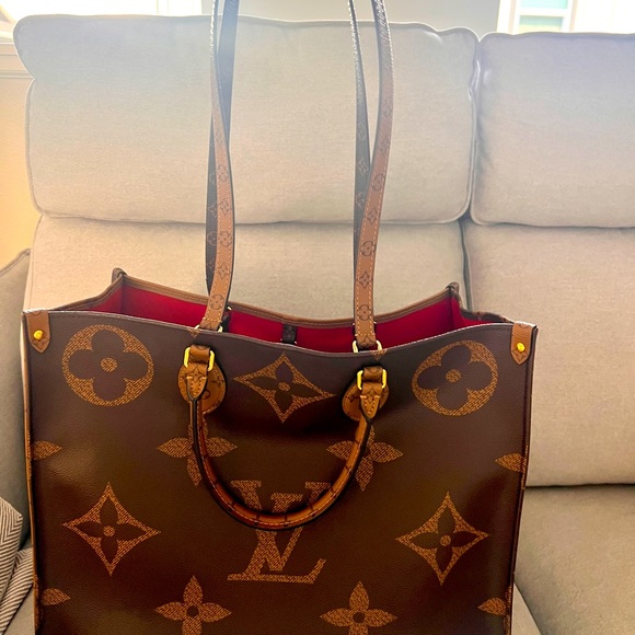 Beautiful Louis Vuitton Reverse On the go GM tote bag! - Picture 10 of 14